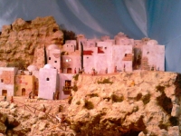 LA HERMANDAD DE LA SOLEDAD DEL PUENTE INAUGURA SU TRADICIONAL BEL�N