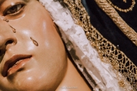 CUENCA SE LLENA DE FE PARA BESAR LA MANO DE LA MADRE DEL JUEVES SANTO