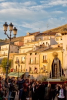 EL ROSARIO VESPERTINO DE LA SOLEDAD DEL PUENTE. UN D�A PARA LA HISTORIA