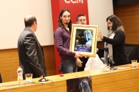 EMOCI�N CONTENIDA EN LA PRESENTACI�N DEL DOCUMENTAL SOBRE LA SOLEDAD DEL PUENTE