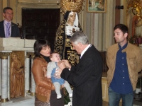 LA HERMANDAD IMPONE LA MEDALLA DE PLATA A LOS NI�OS DEL FUTURO