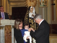 LA HERMANDAD IMPONE LA MEDALLA DE PLATA A LOS NI�OS DEL FUTURO