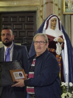 MERECIDO HOMENAJE DE LA HERMANDAD A SUS HERMANOS Y HERMANAS MS ANTIGUOS