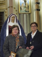 MERECIDO HOMENAJE DE LA HERMANDAD A SUS HERMANOS Y HERMANAS MS ANTIGUOS