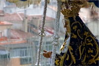 LA HERMANDAD DE LA SOLEDAD DEL PUENTE AL LADO DE LOS MS DESFAVORECIDOS